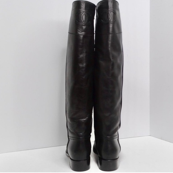 Chanel Interlocking CC Logo Black Leather Riding Boots - Picture 4 of 11
